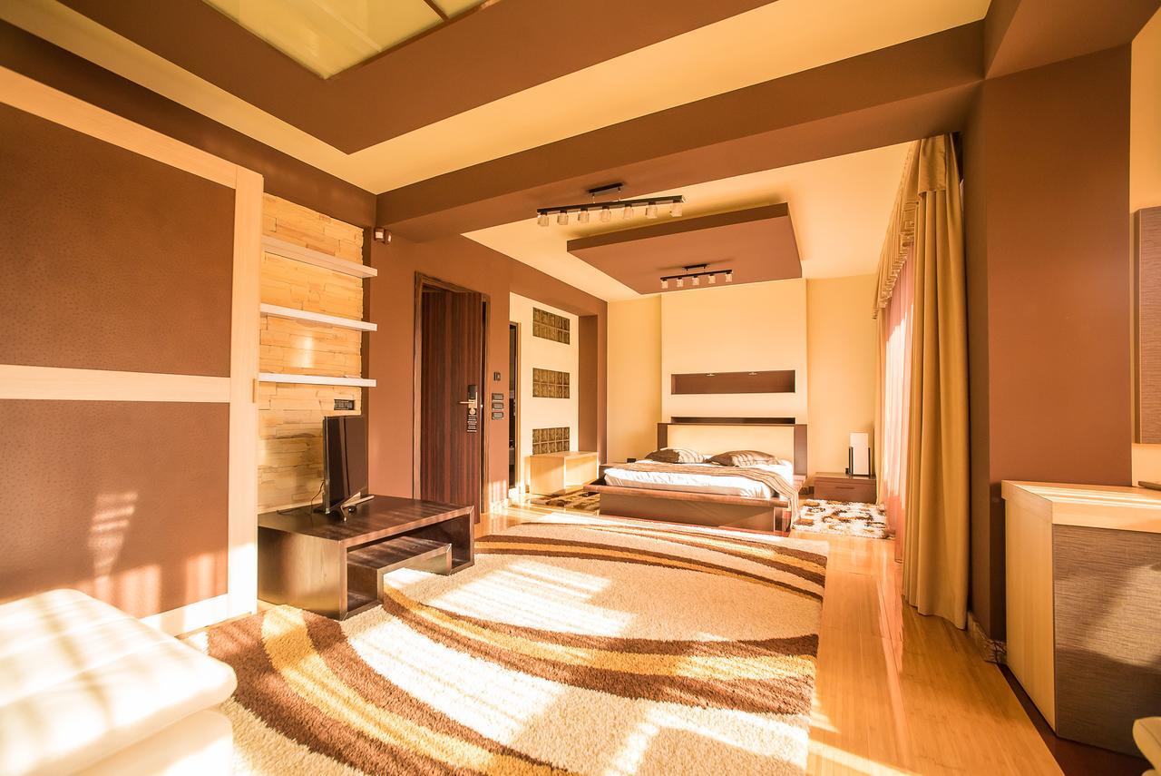 Simple Rooms Self Check In Бухарест Екстер'єр фото